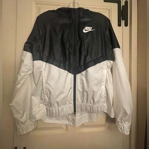Nike Wind Breaker